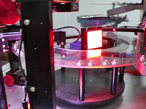 設(shè)(she)備加工(gong)展示