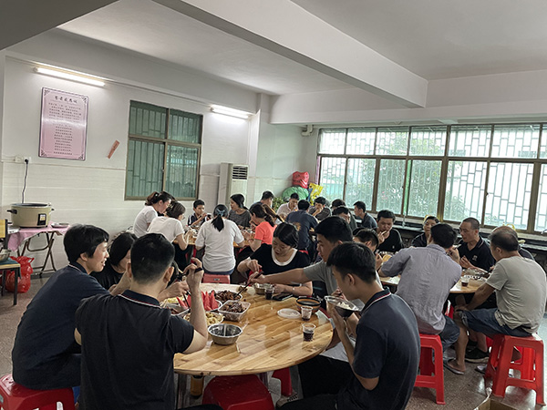 公(gong)司飯堂(tang)