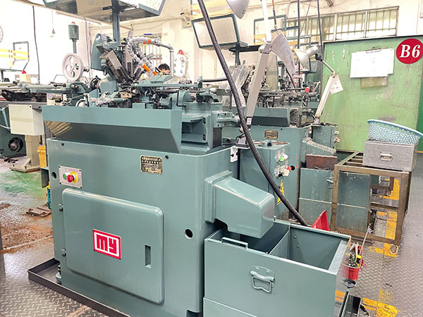 檯(tai)灣名(ming)陽自動車牀(chuang)